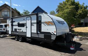 2022 Wildwood X-Lite 240BHXL RV rental photo 2