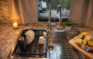 Comforts of home -King bed, tiled shower, big sink