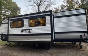 Stress-Free 2025 Camper - FREE Delivery and Setup