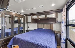 2018 Grand Design Momentum 351M ( Delivery Only)