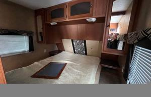 28' DUTCHMEN SLEEPS 6 FULLY STOCKED