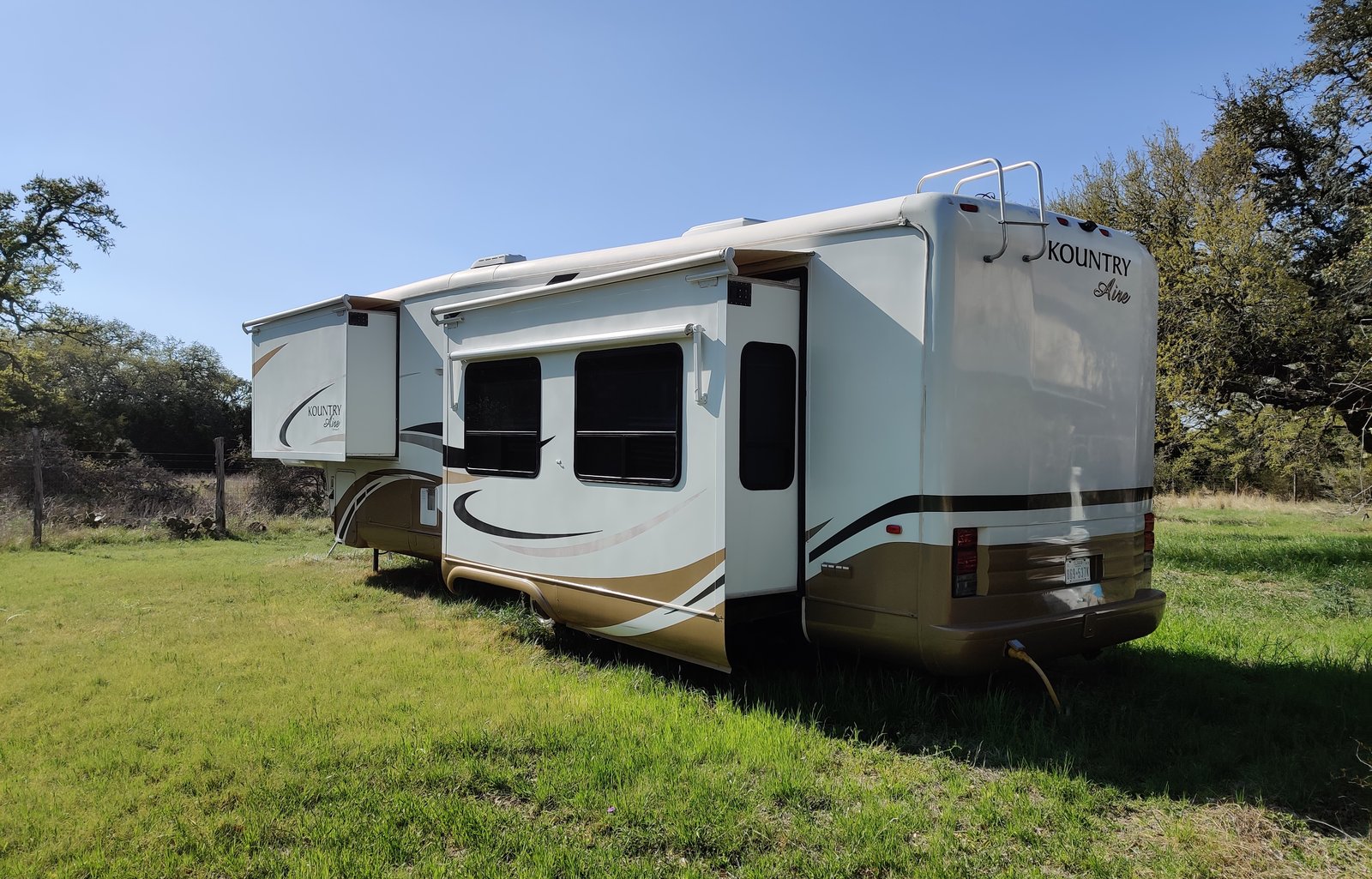 2007 Newmar Kountry Aire 37SBRE