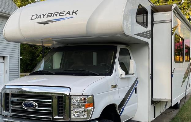 2019 Thor Daybreak 30DB Class C Super Comfortable!