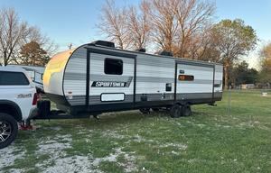 2022 Sportsmen SE 303QBSE RV rental photo 7