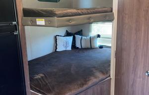 2017 Dutchmen RV Coleman Lantern Series 244BH