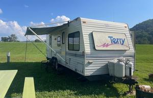 1994 Fleetwood Terry 24' living space
