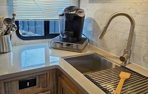 Finger Lakes RV Rentals "Solaire"