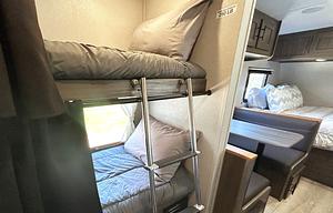 2021 Shasta Family Bunkhouse