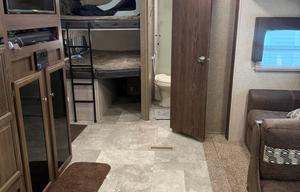 2018 Rockwood Ultra Lite 2706WS RV rental photo 11