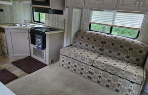 07 Four Winds 5000 - FULLY STOCKED & Pet Friendly!