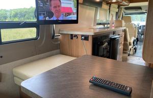 Mercedes Sprinter Winnebago ERA 70X