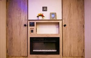 **Alpha Wolf Bunk House-Beautiful!**