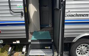 2022 Coachmen RV Catalina Summit Series 7 184FQS