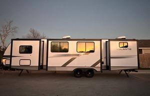 Crossroads Volante 34BH - Kid & Pet Friendly!