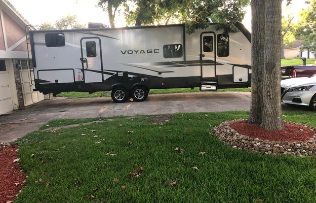 2021 Winnebago Minnie Winnie 31K RV rental photo 1