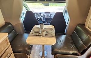 25 FT Class C - PET FRIENDLY Sleeps 3