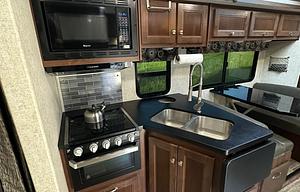 2018 Forest River RV Sunseeker LE 3250DSLE Ford