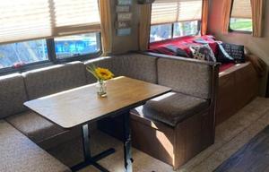 2016 Keystone RV Hideout 27DBS KID/PET Friendly