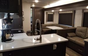 Luxurious Travel Trailer sleeps 10