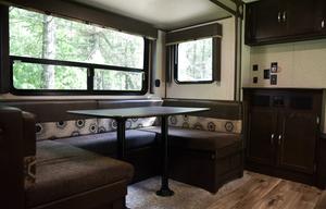 2018 Keystone RV Summerland 2720BH