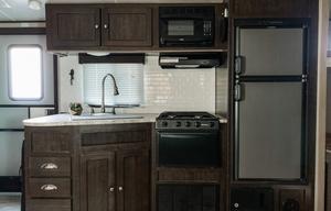 2018 Shadow Cruiser 24ft Bunkhouse Trailer