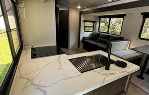 Family-Friendly Prime Time Avenger – Sleeps 8