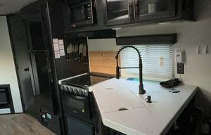 2022 Forest River RV Cherokee Grey Wolf 27DBH RV rental photo 5