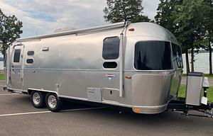 2019 Airstream International Serenity