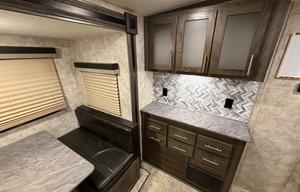 Sleeps 6 - Highland Ridge Light Spacious Trailer