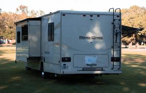 Winnebago Minnie Winnie 31K