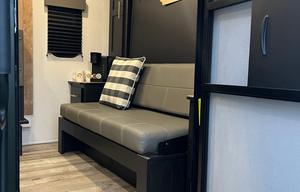 Mighty Mini Retreat: Springdale Mini 1810BH