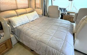 1998 National Tradewinds 7370