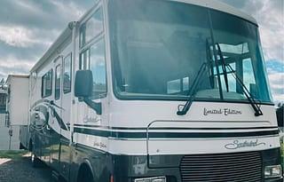 2000 Fleetwood Southwind Limited