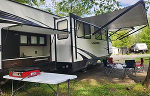 Escape –Spacious and Pet-Friendly Adventure Awaits