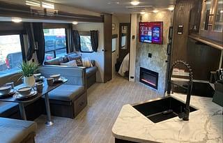 Memory Maker - Delivery & Set Up Offered Sleeps 10