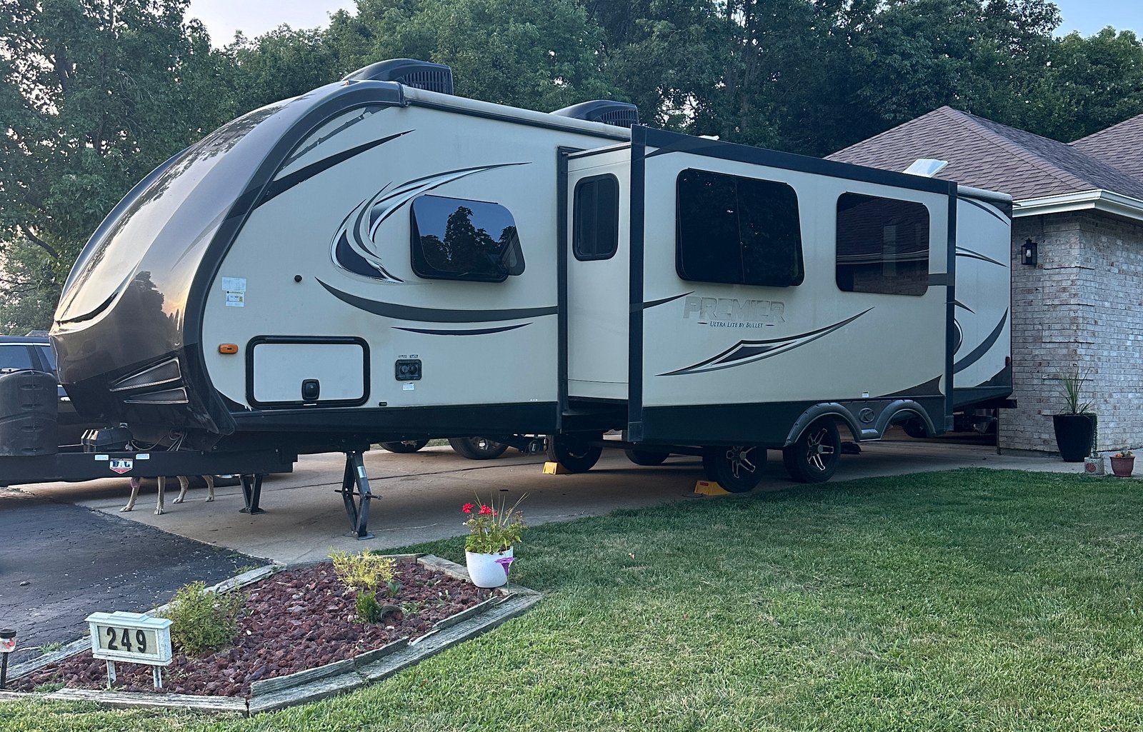 2019 Keystone Rv Premier Ultra Lite 29BHPR