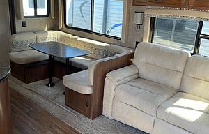 2016 Jayco Jay Flight 29BHDS RV rental photo 6