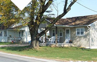 Flory’s Cottages & Camping