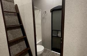 42ft Sundance 5th Wheel. Sleeps 10!