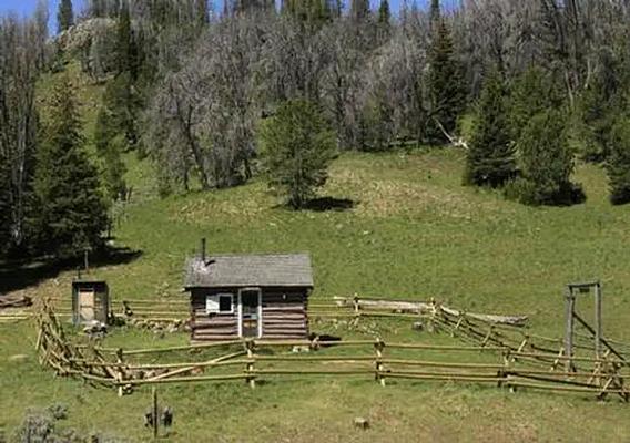 001, Loop: AREA BLACK BUTTE CABIN