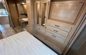 C9 Thor 10 Sleeper w Bunks! 2 Slides - WiFi Ebikes
