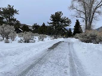 Mammoth Campground winter roads, looking north