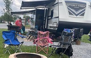 Hooper’s Happy Hideaway is Glamping at its Finest!
