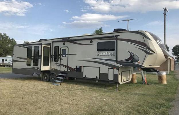 2016 Prime Time RV Sanibel 3701