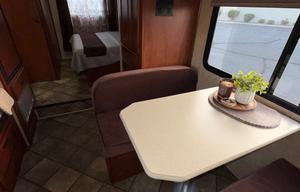 Cozy & Easy-to-Drive Class C RV