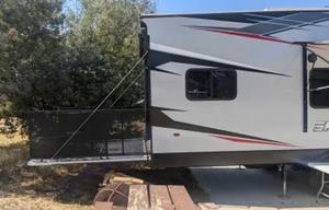 2021 Forest River RV Shockwave 32FWGDX