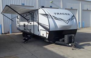Tracer BUNK HOUSE pet /festival friendly sleeps 9