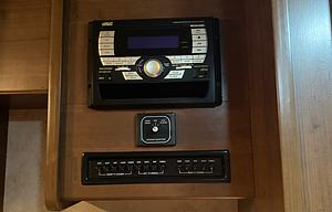 Adventure-Ready Bunkhouse RV – Sleeps 8