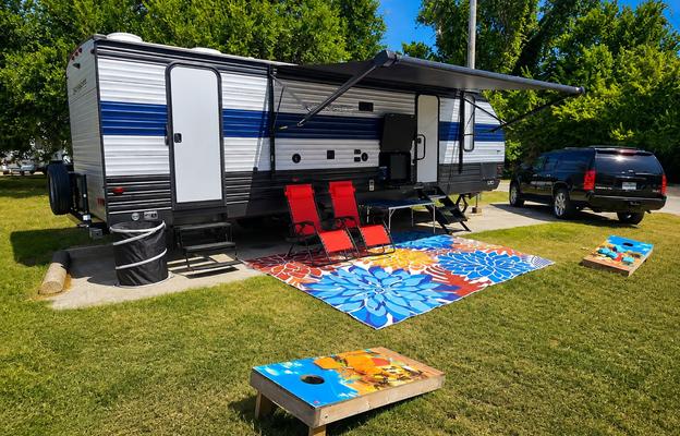 The 5 O'Clock Somewhere RV, ALL 5 Star Reviews!
