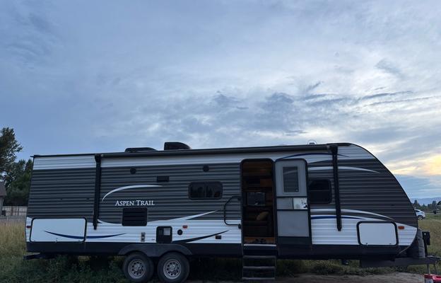2017 Dutchmen Aspen Trail M‑2750BHS Travel Trailer